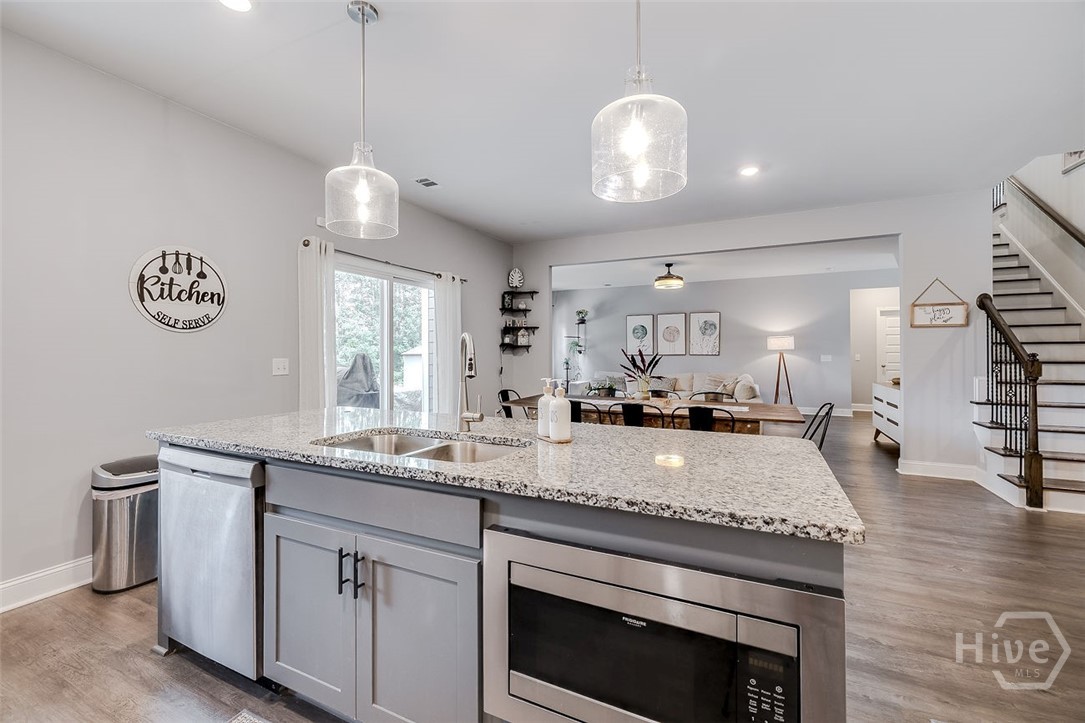 130 Sapphire Circle Property Photo 9