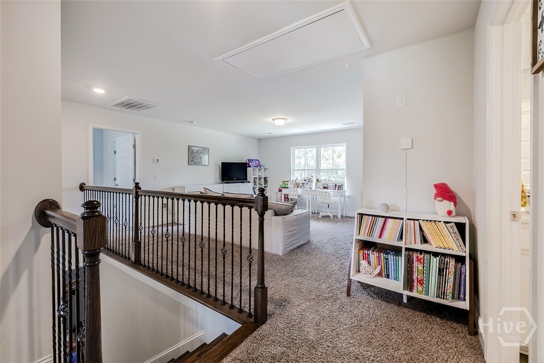 130 Sapphire Circle Property Photo 28