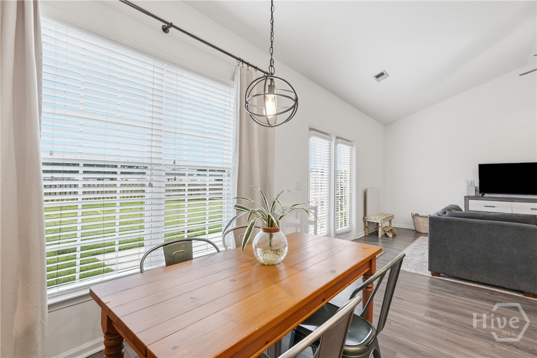 7 Bay Willow Court Property Photo 8