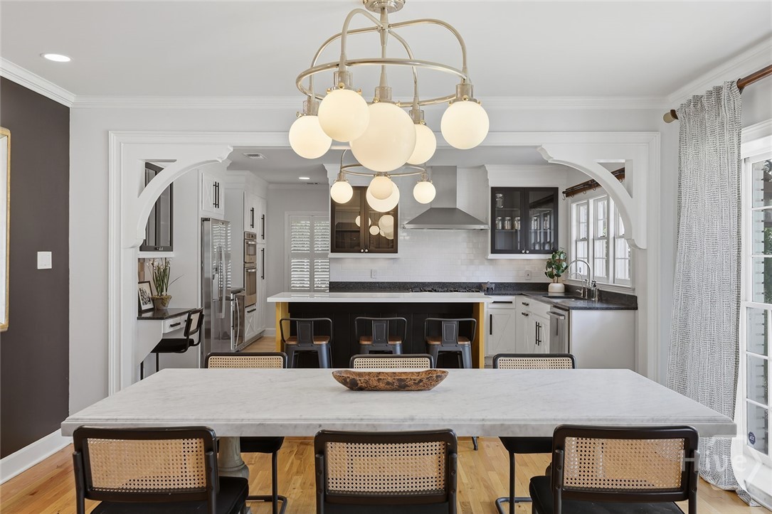 31 E 56th Street Property Photo 10