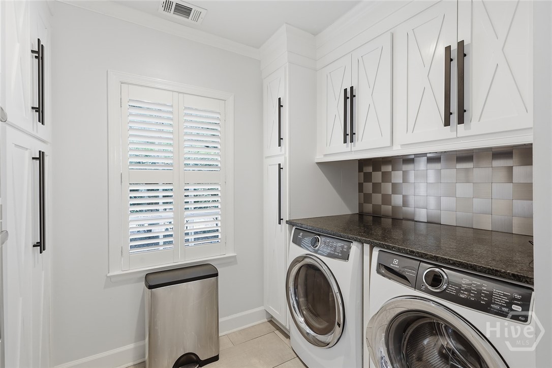 31 E 56th Street Property Photo 18