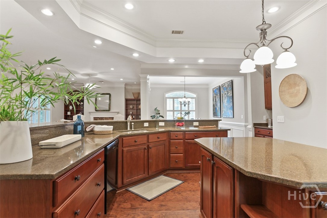 902 Woodside Crossing Property Photo 11