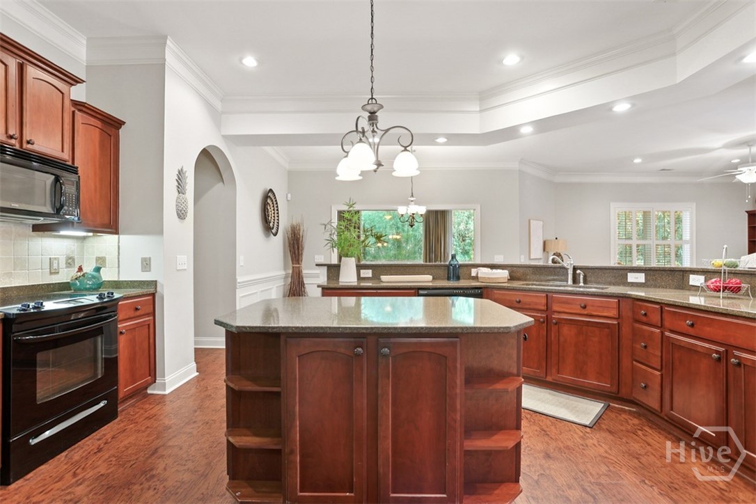 902 Woodside Crossing Property Photo 12
