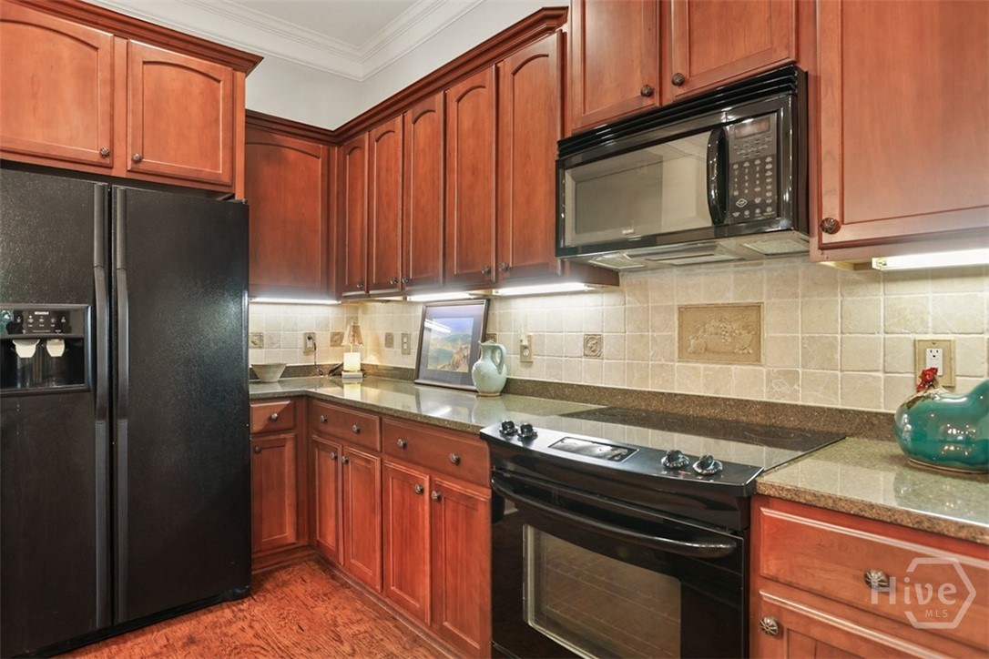 902 Woodside Crossing Property Photo 13