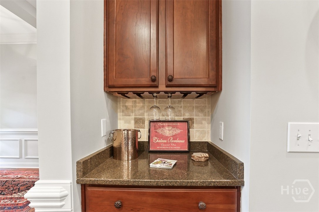 902 Woodside Crossing Property Photo 14