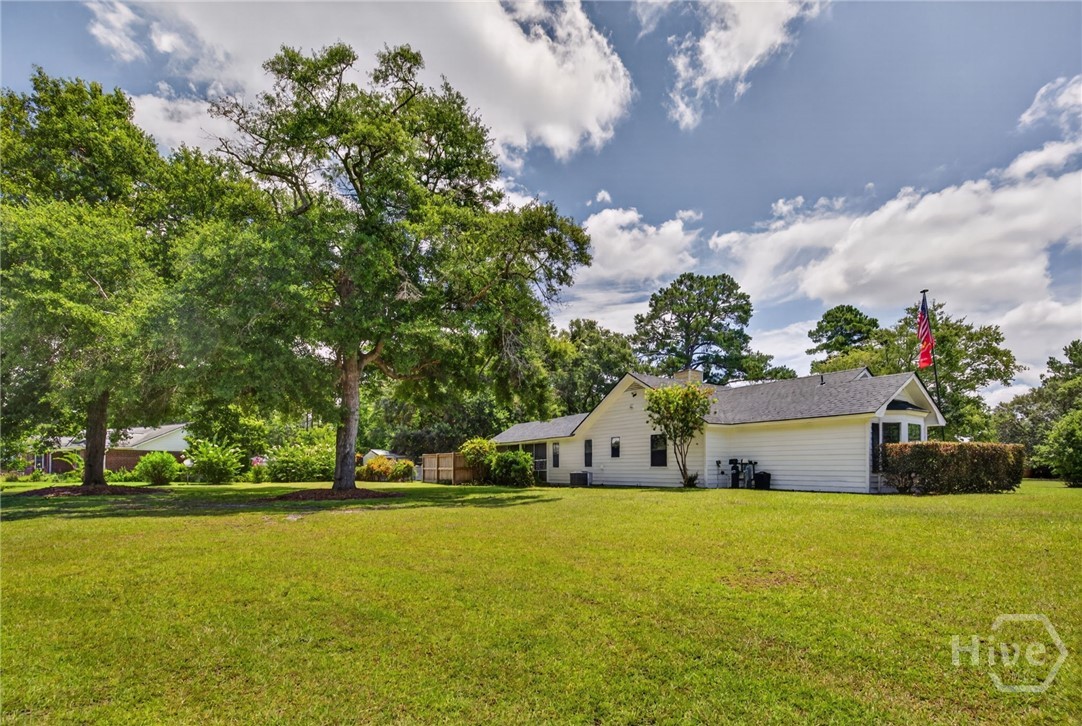 385 Lemans Drive Property Photo 3
