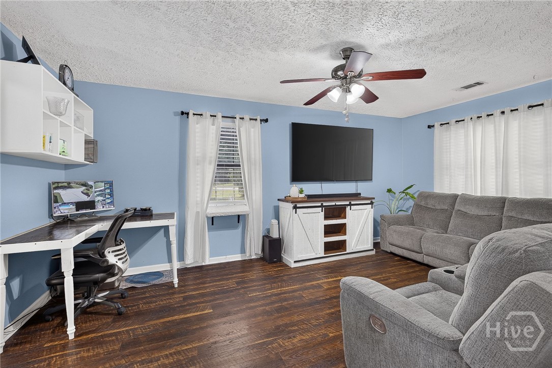 385 Lemans Drive Property Photo 20