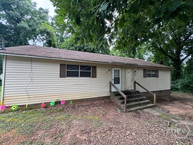 624 Moody Street Property Photo 1