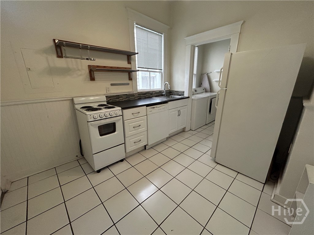816 Drayton Street 1b Property Photo 7