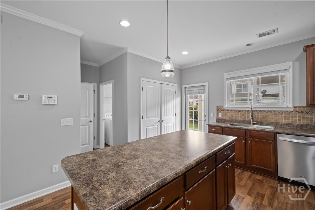 308 Gallery Way Property Photo 15