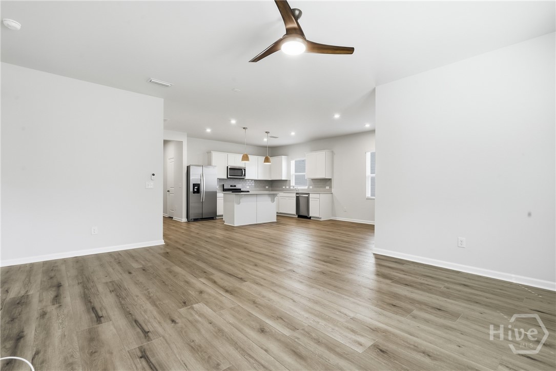 217 Crosstown Avenue Property Photo 6