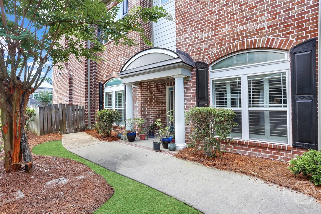 1101 River Oaks Drive Property Photo 3
