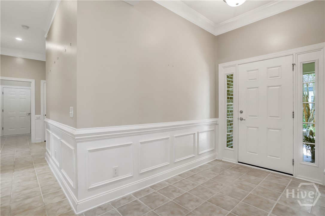 1101 River Oaks Drive Property Photo 5