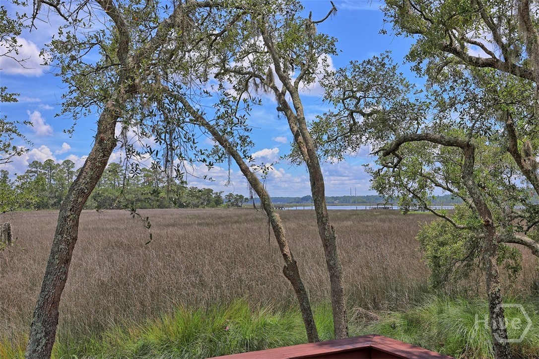 223 Mariners Way Property Photo 5