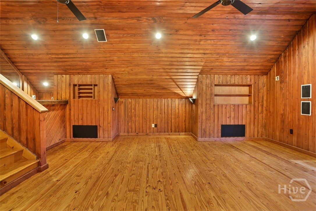 223 Mariners Way Property Photo 34