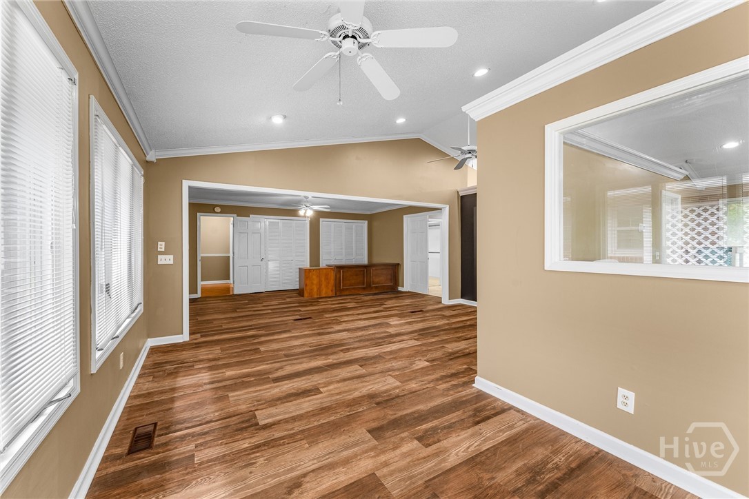 459 Prince Avenue Property Photo 55