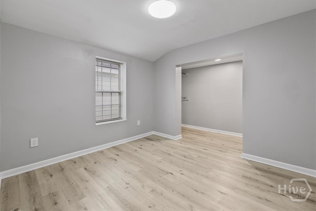 705 W 47th Street Property Photo 20