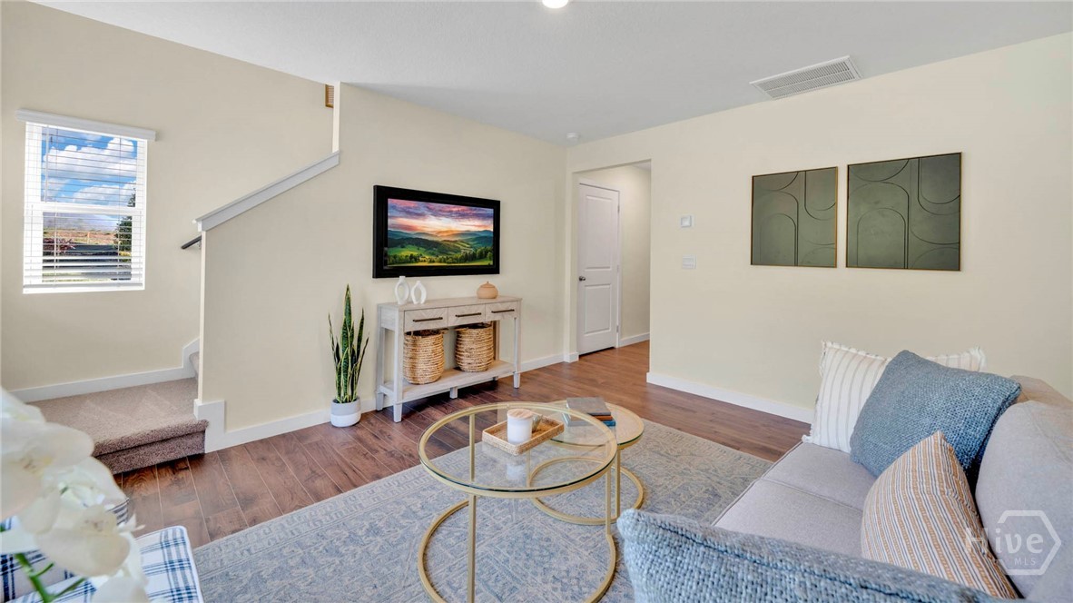 104 Siskin Road Property Photo 7