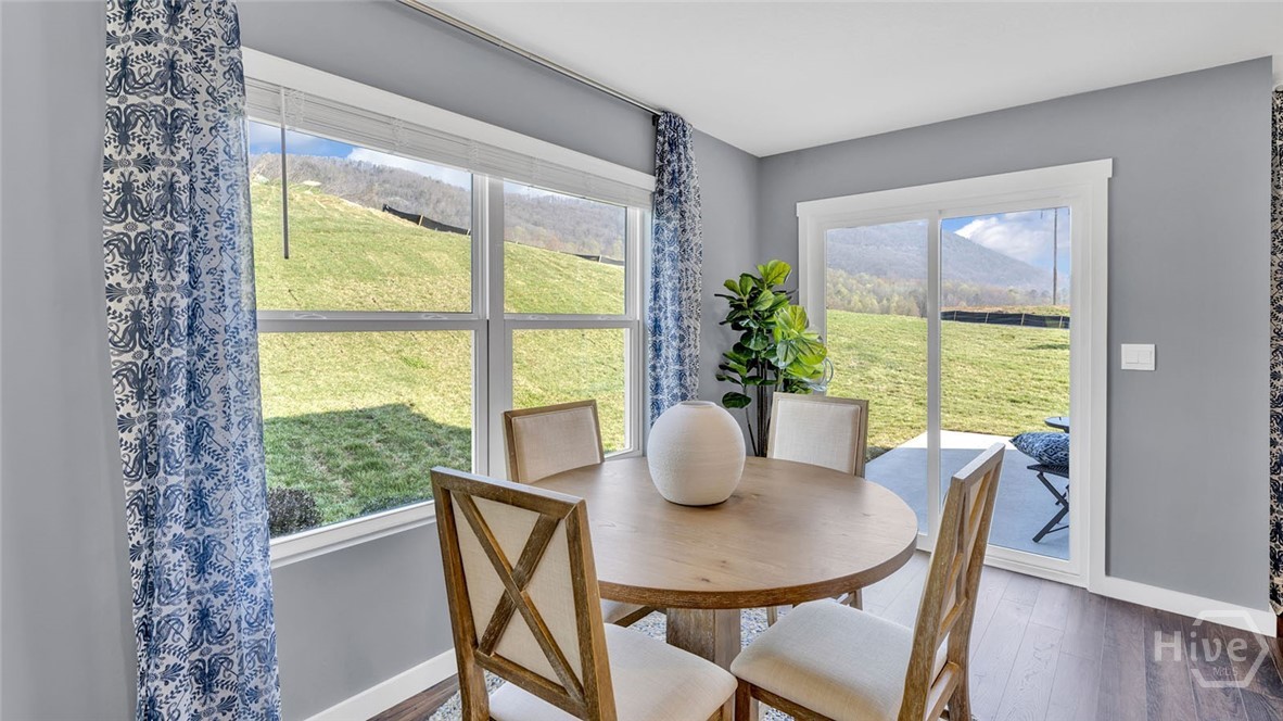 104 Siskin Road Property Photo 12