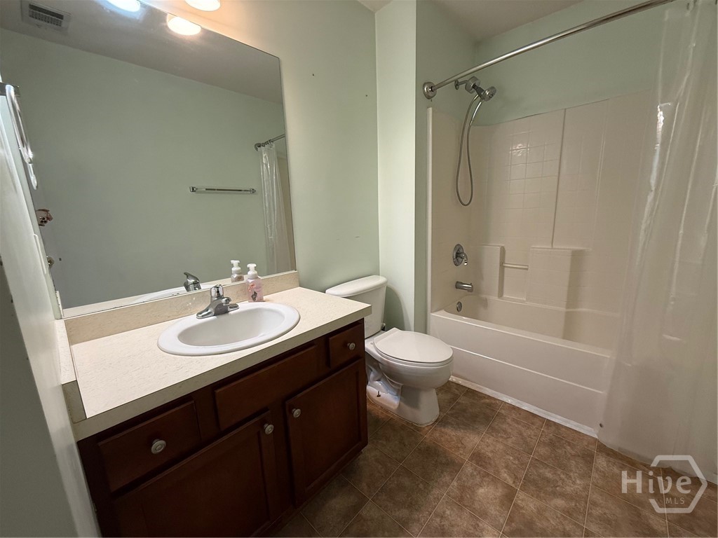 138 Silverton Road Property Photo 10