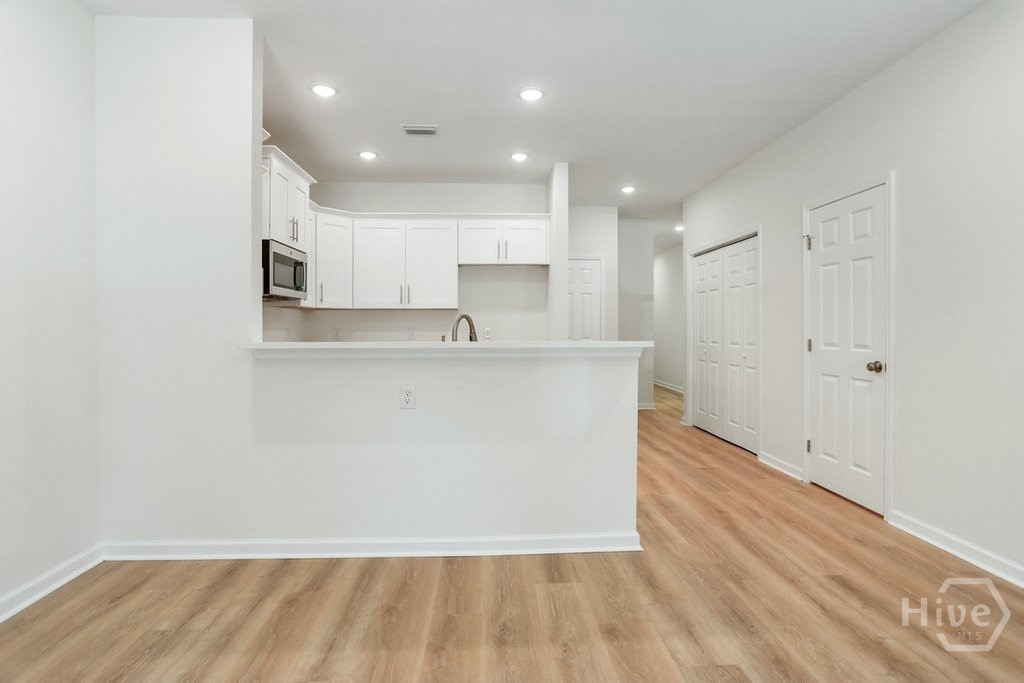 1525 New Castle Street Property Photo 13