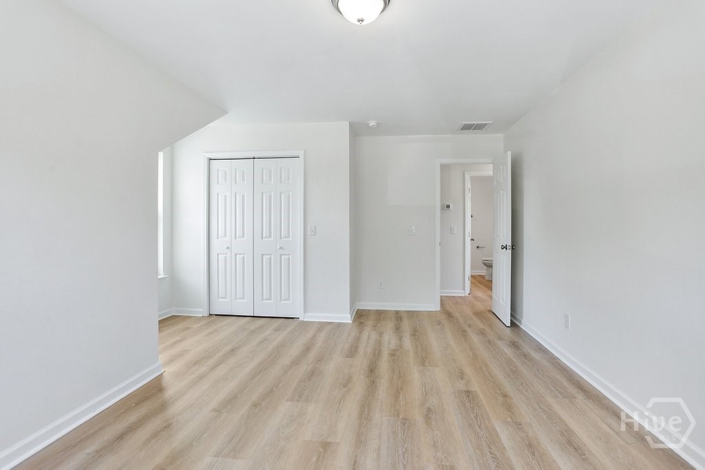 1525 New Castle Street Property Photo 37