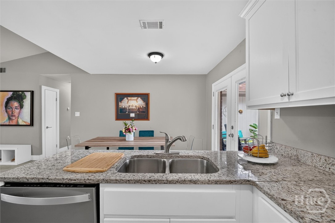 10 Marian Court Property Photo 16
