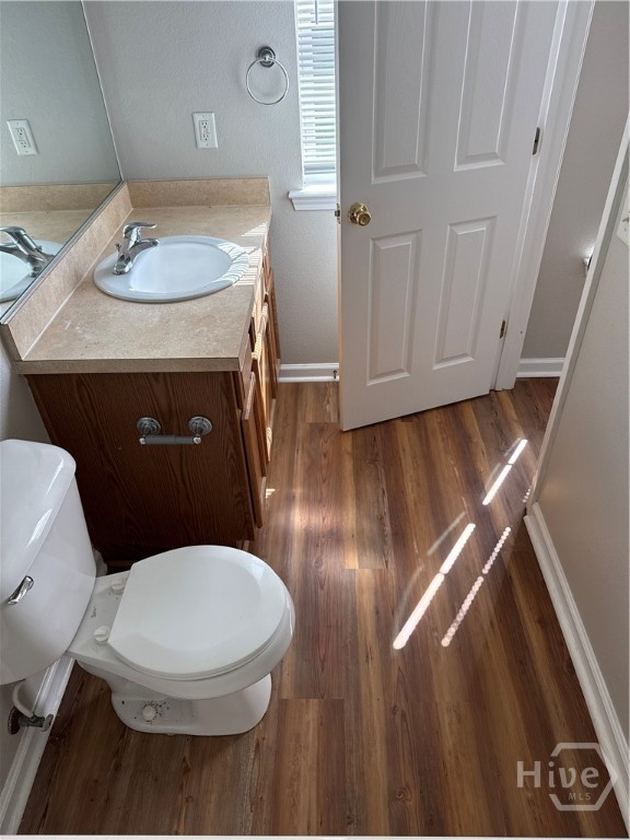 35 Ross Way Property Photo 5