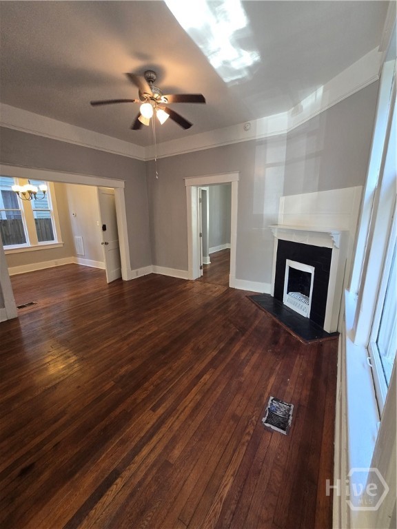 309 E 37th Street Property Photo 4