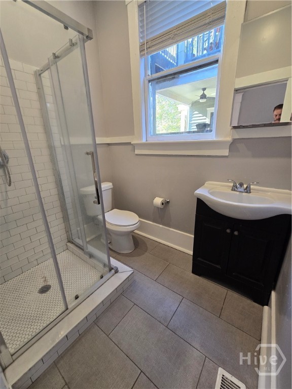 309 E 37th Street Property Photo 5