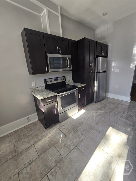 309 E 37th Street Property Photo 9