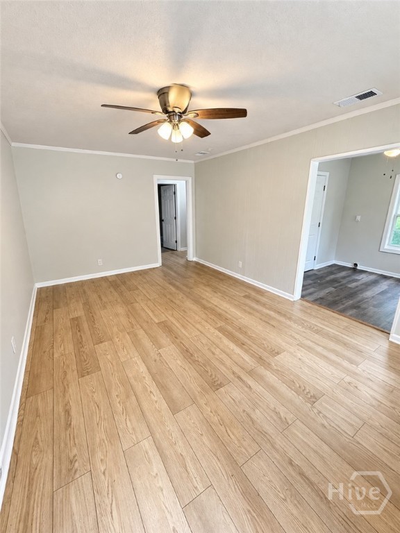 1320 E 53rd Street Property Photo 2