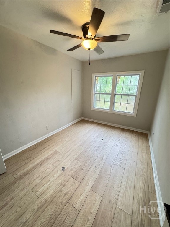 1320 E 53rd Street Property Photo 5