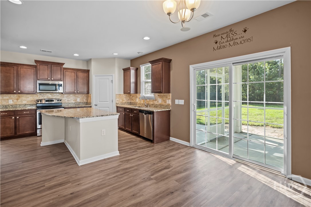 202 Gandy Cut Property Photo 10