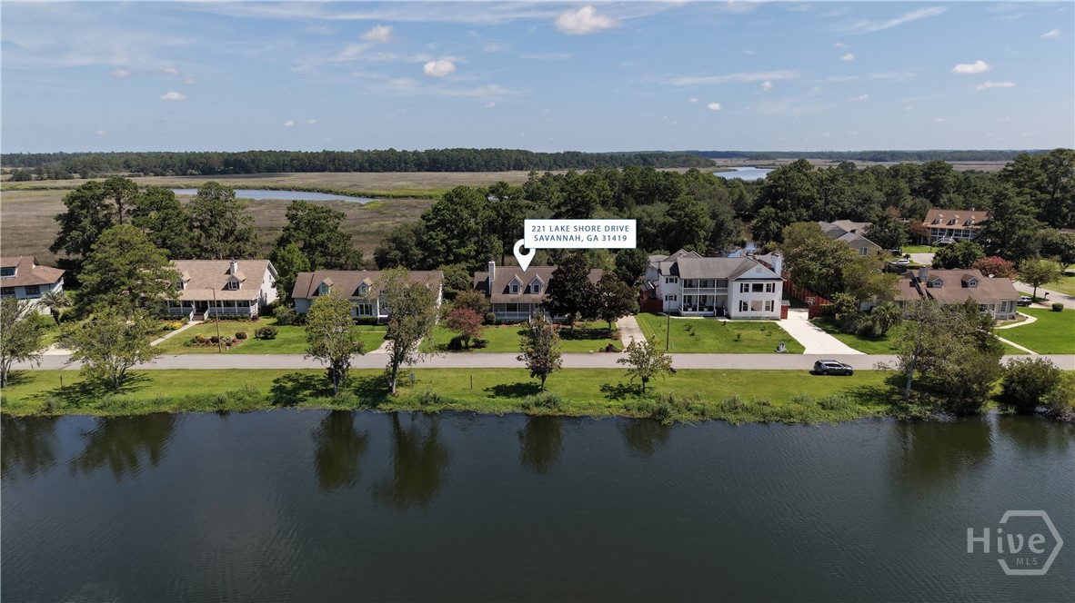221 Lakeshore Drive