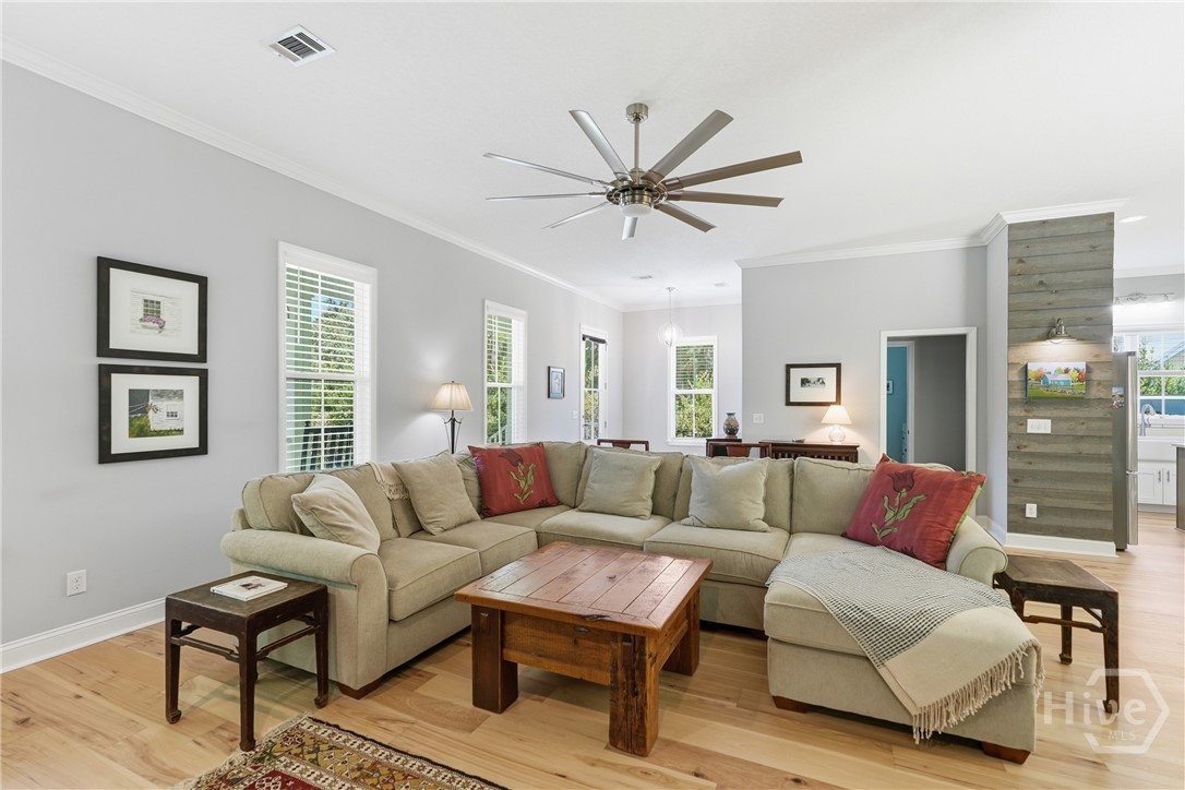 215 Goodman Drive Property Photo 12