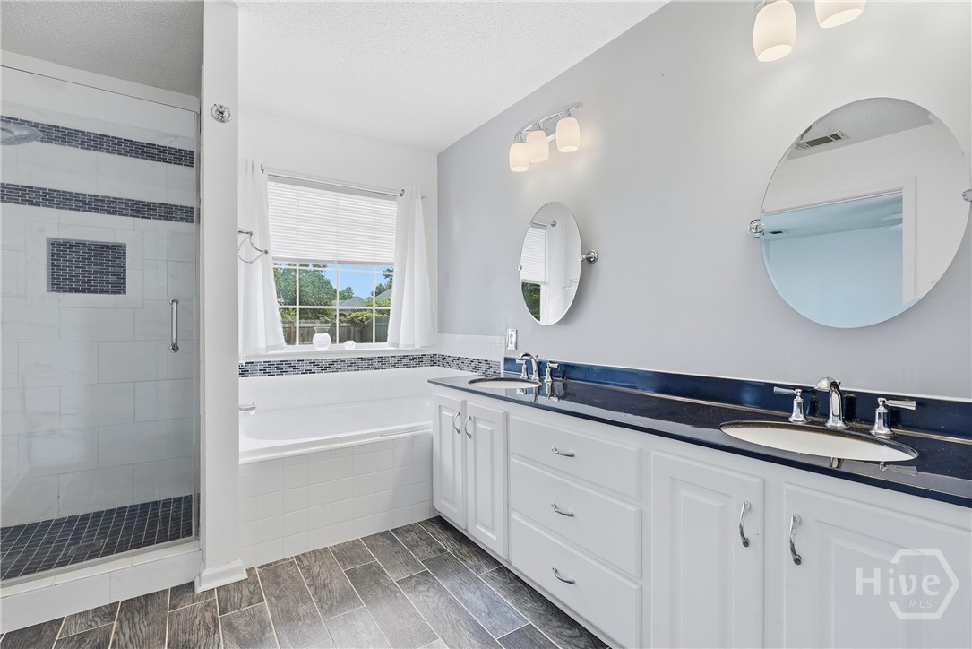 197 Young Way Property Photo 14