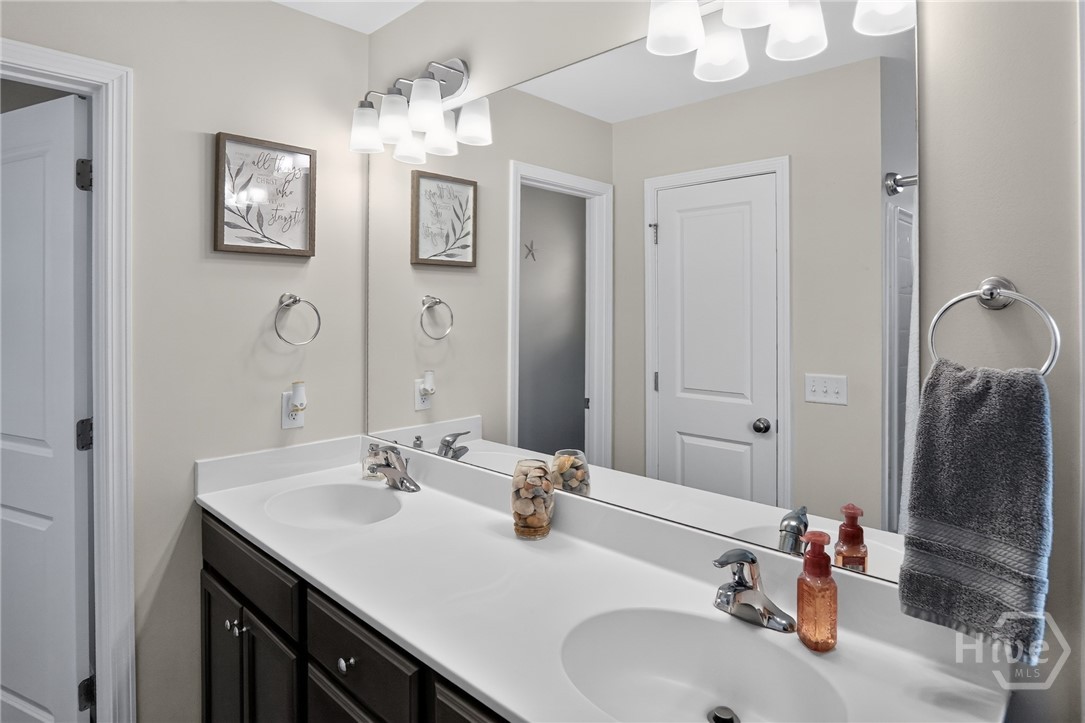 5 Cypress Loop Property Photo 31