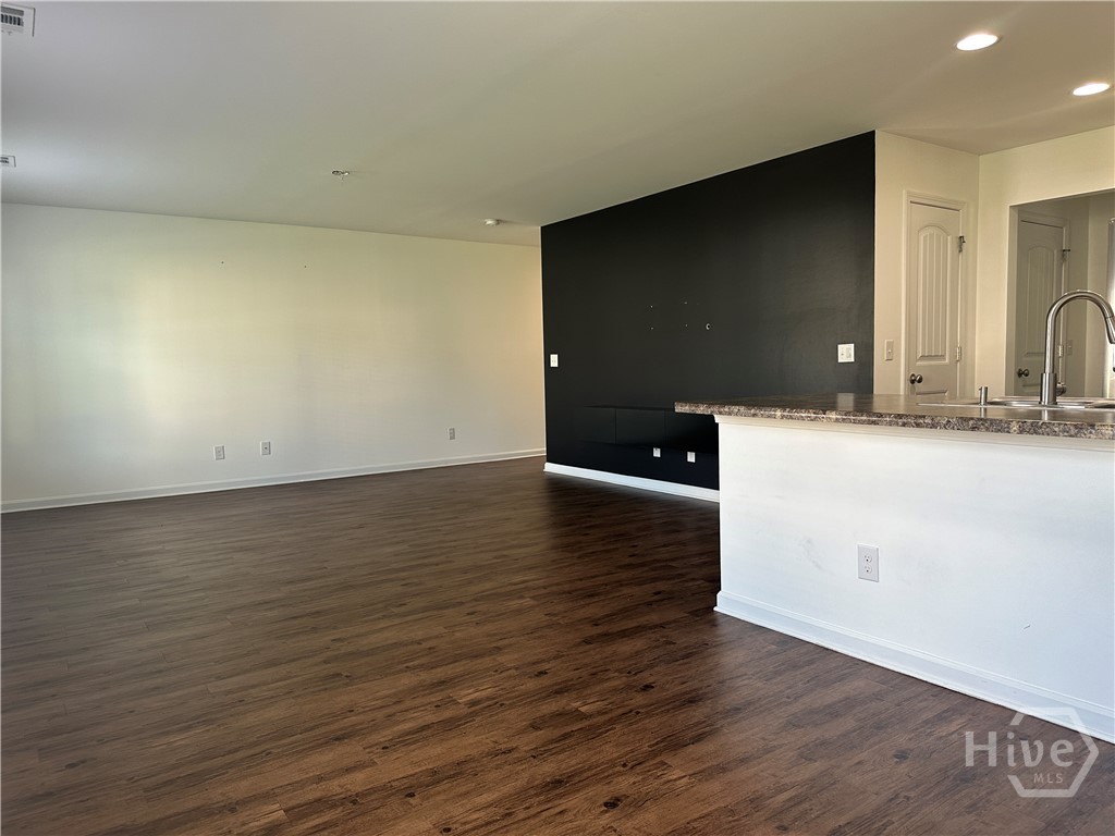 63 Fiore Drive Property Photo 7
