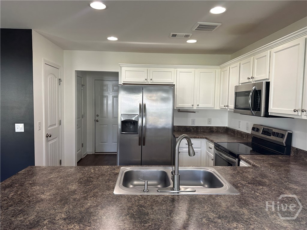 63 Fiore Drive Property Photo 8