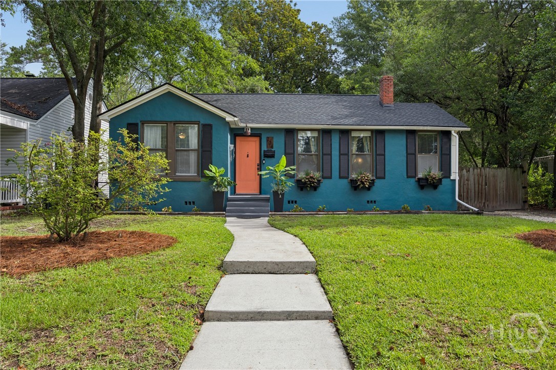 204 Columbus Drive Property Photo 1