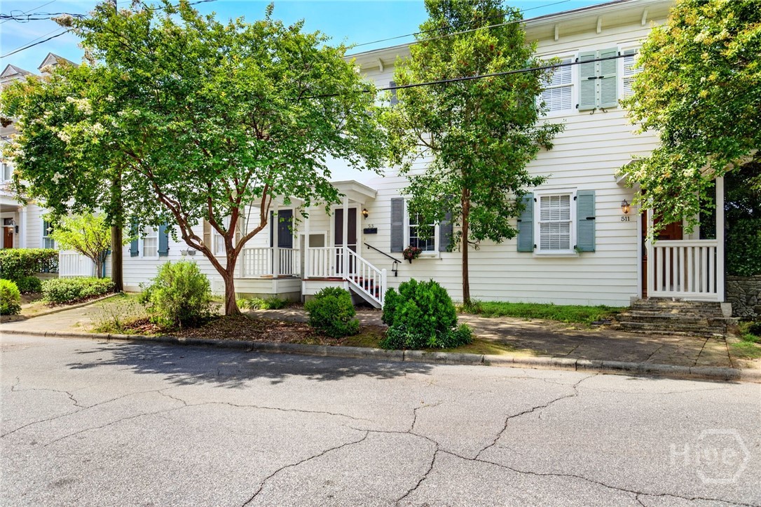 513 E Gordon Street Property Photo 1