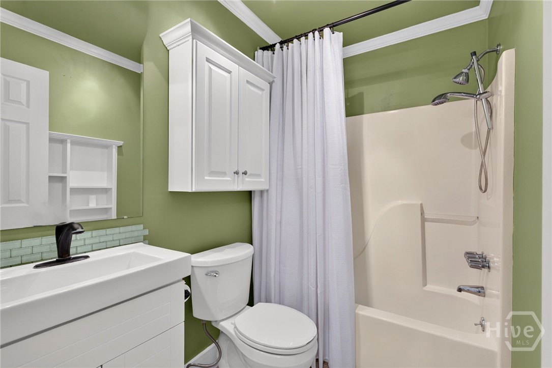 513 E Gordon Street Property Photo 7