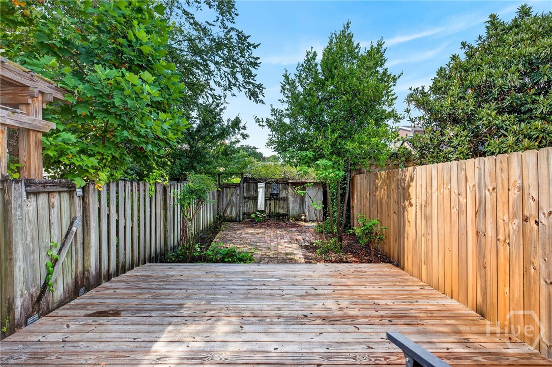513 E Gordon Street Property Photo 12
