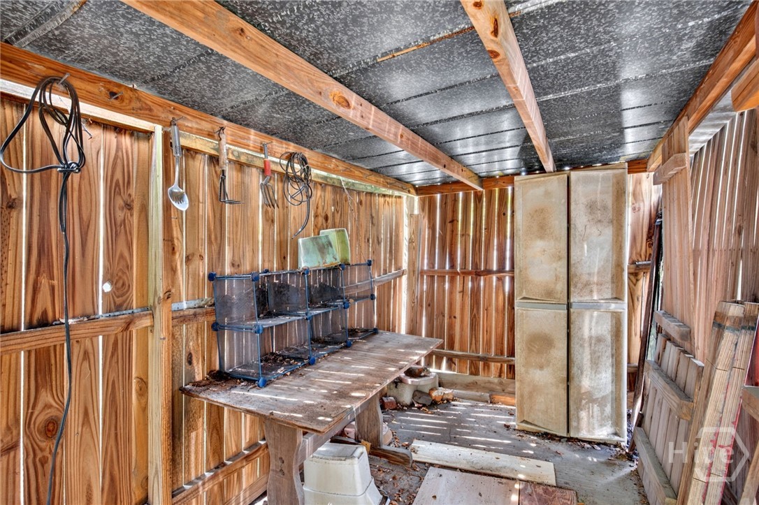 513 E Gordon Street Property Photo 16