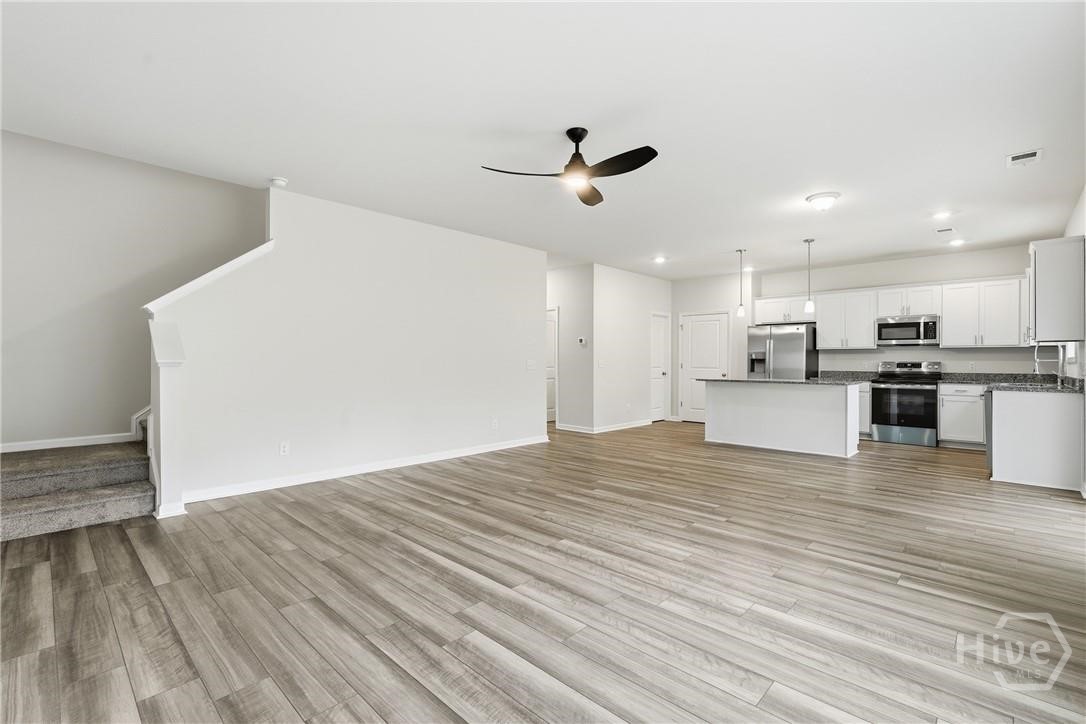 1013 Easthaven Boulevard Property Photo 2