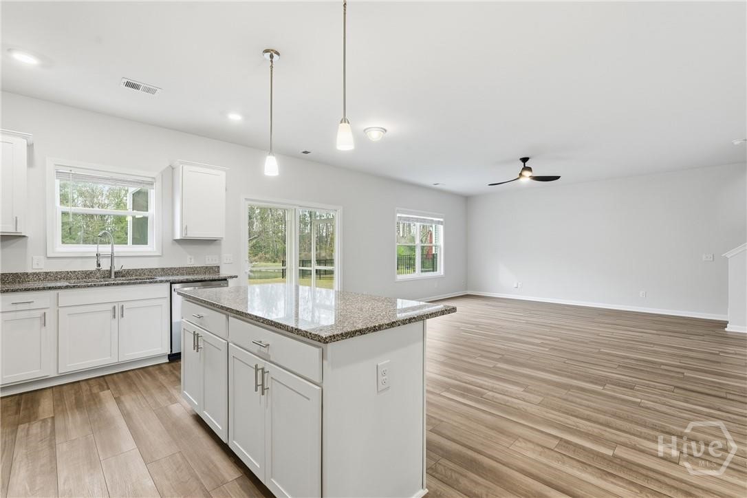 1013 Easthaven Boulevard Property Photo 6