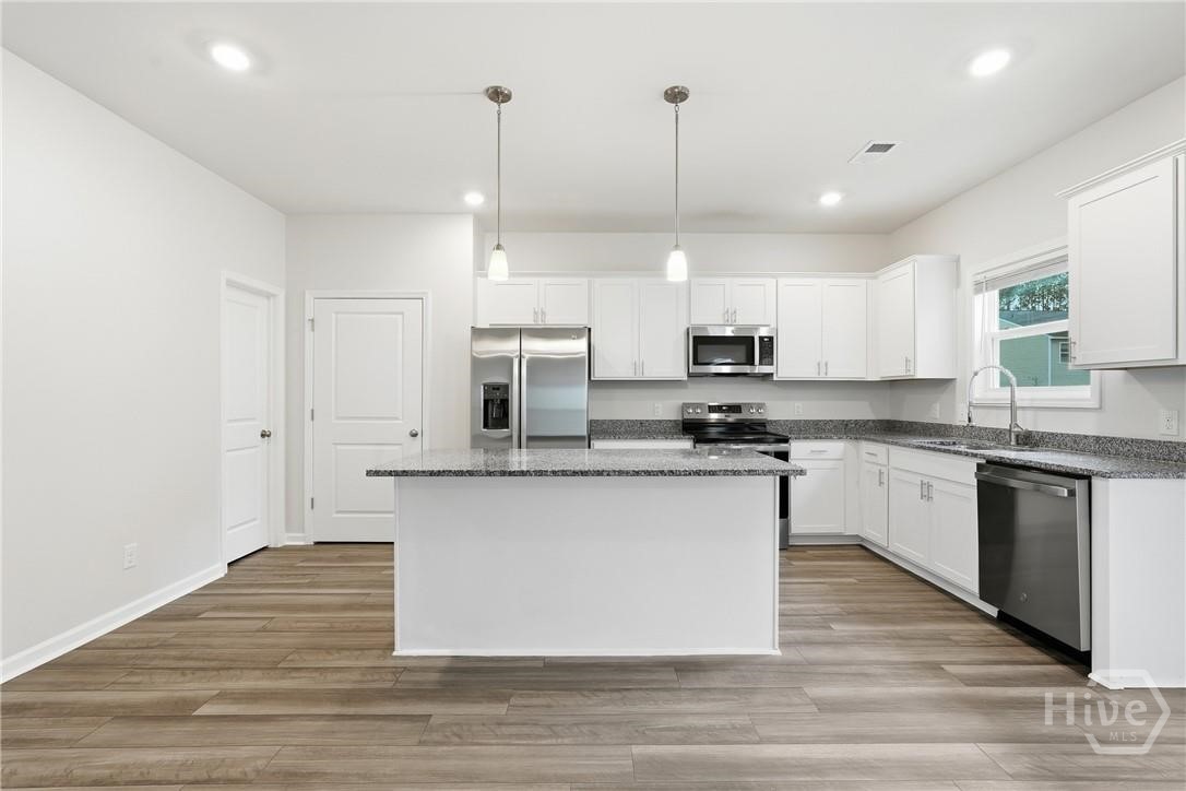 1013 Easthaven Boulevard Property Photo 8
