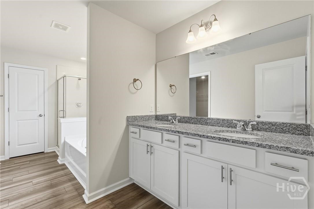 1013 Easthaven Boulevard Property Photo 18