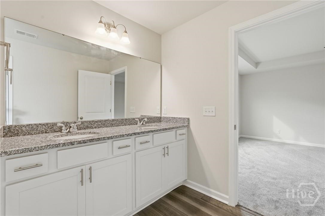 1013 Easthaven Boulevard Property Photo 19
